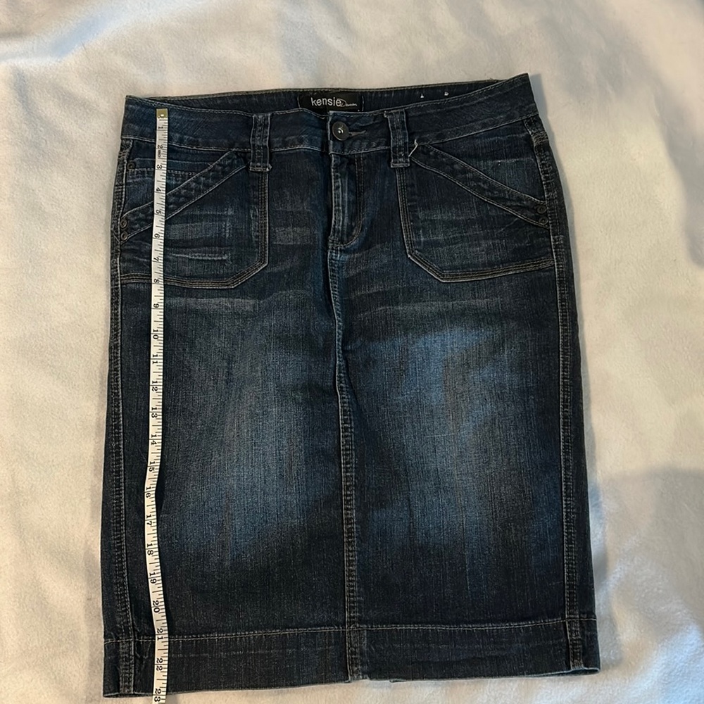 Women’s skirt